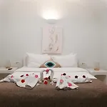 Mati Cave Apartament Karterados (Santorini)