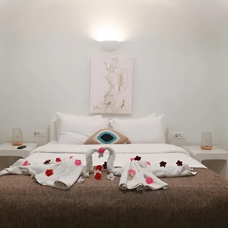 Mati Cave Apartment Karterados (Santorini)