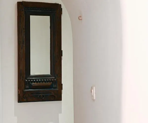 Mati Cave Apartman Karterádosz